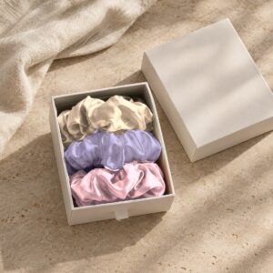 Curio Silk silk scrunchie gift box in champagne pink lavender
